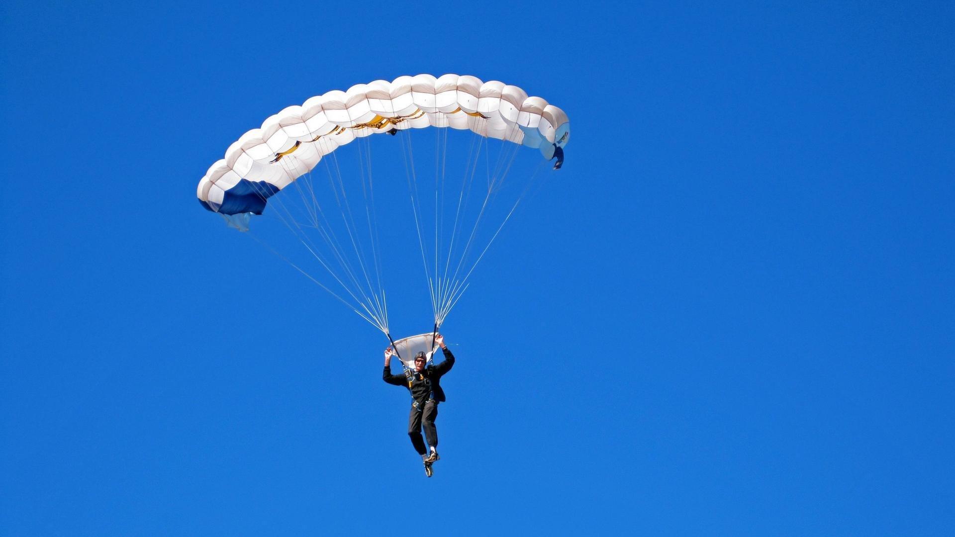 波切蒂诺语出惊人,称西班牙人队比巴萨更能代表加泰罗尼亚,断然拒绝潜在执教邀请