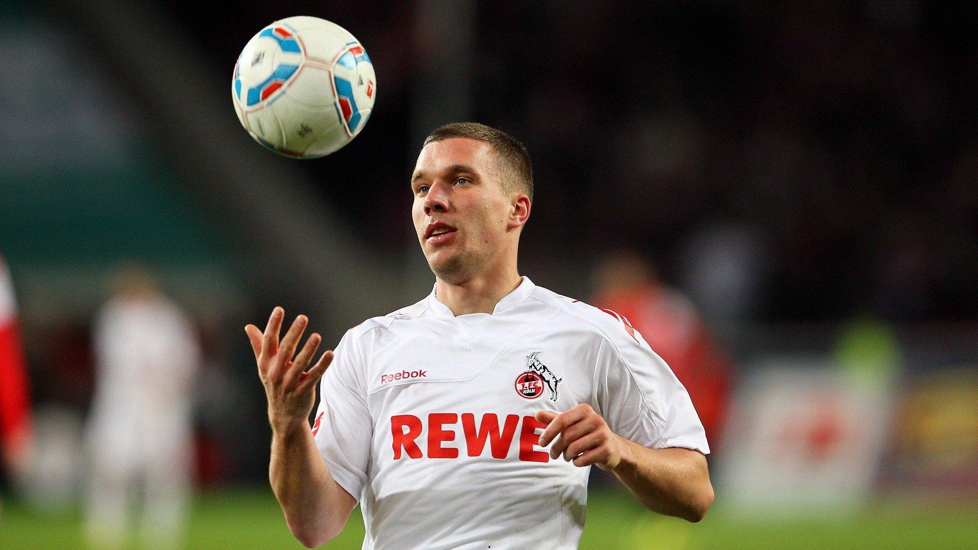 欧冠周最佳候选出炉,姆巴佩哈兰德领衔,新星霍伊伦海于格闪耀